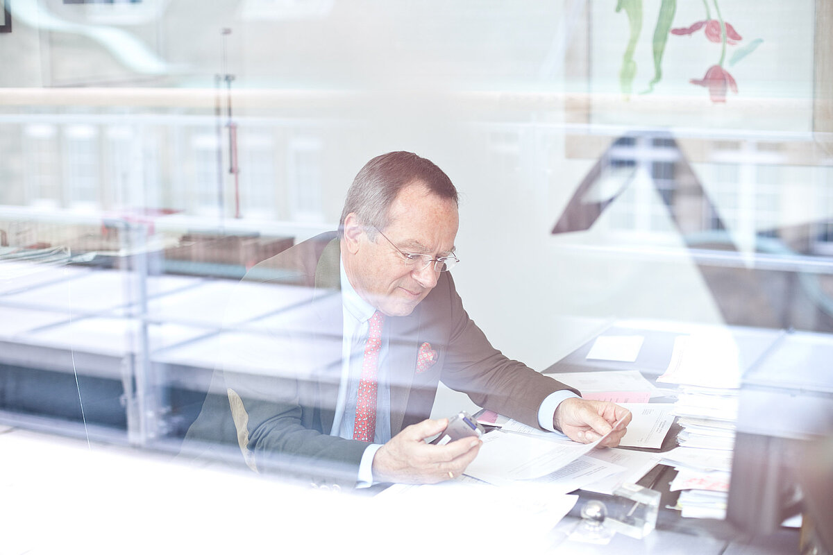 Dr. Klaus Landry bleibt Aufsichtsrat im Thalia Theater